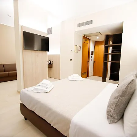 Diplomatic 4* Turin