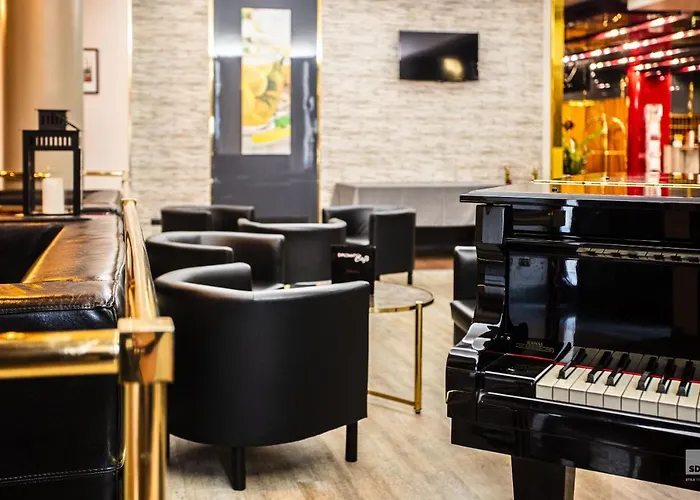 Diplomatic Hotell 4*