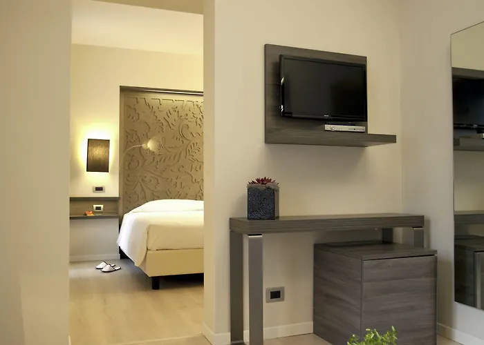 Diplomatic Hotell 4*