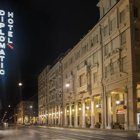 ディプロマティック 4*