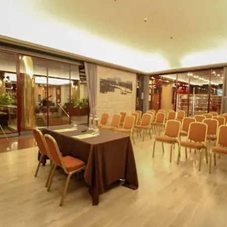 ディプロマティック 4*