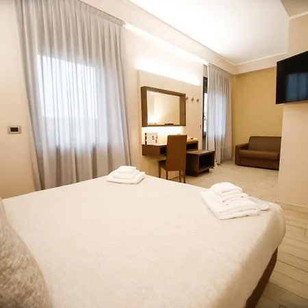 ディプロマティック