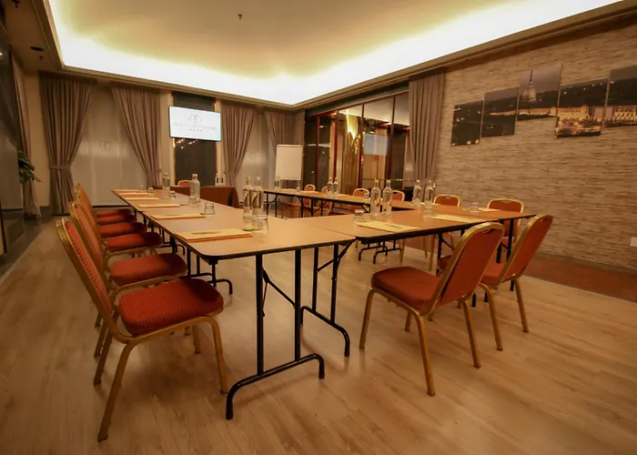 Diplomatic Hotell