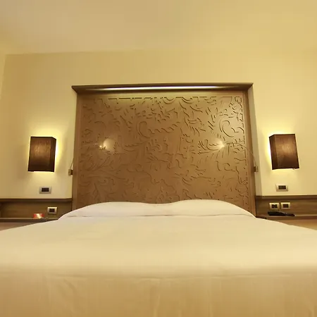 Ξενοδοχείο Diplomatic 4*