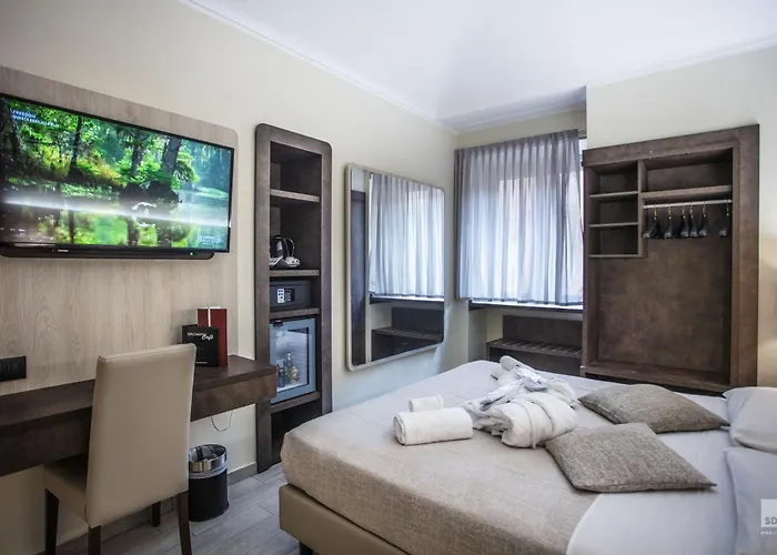 Hotell Diplomatic 4*