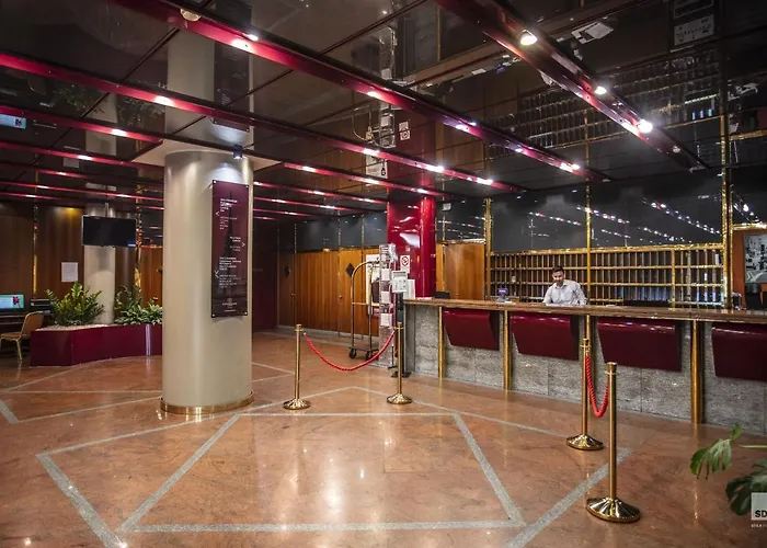 Diplomatic Hotell 4*