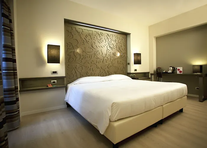 Diplomatic 4* Turin