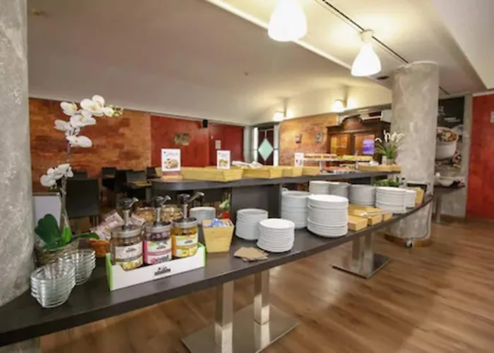 Hotell Diplomatic 4*